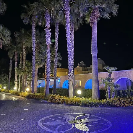 ホテル Parco Delle Agavi 4*