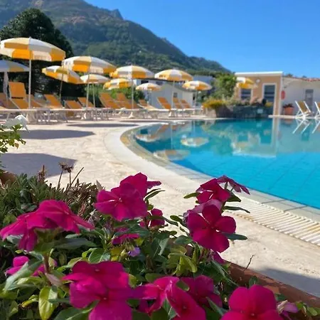 Parco Delle Agavi Otel